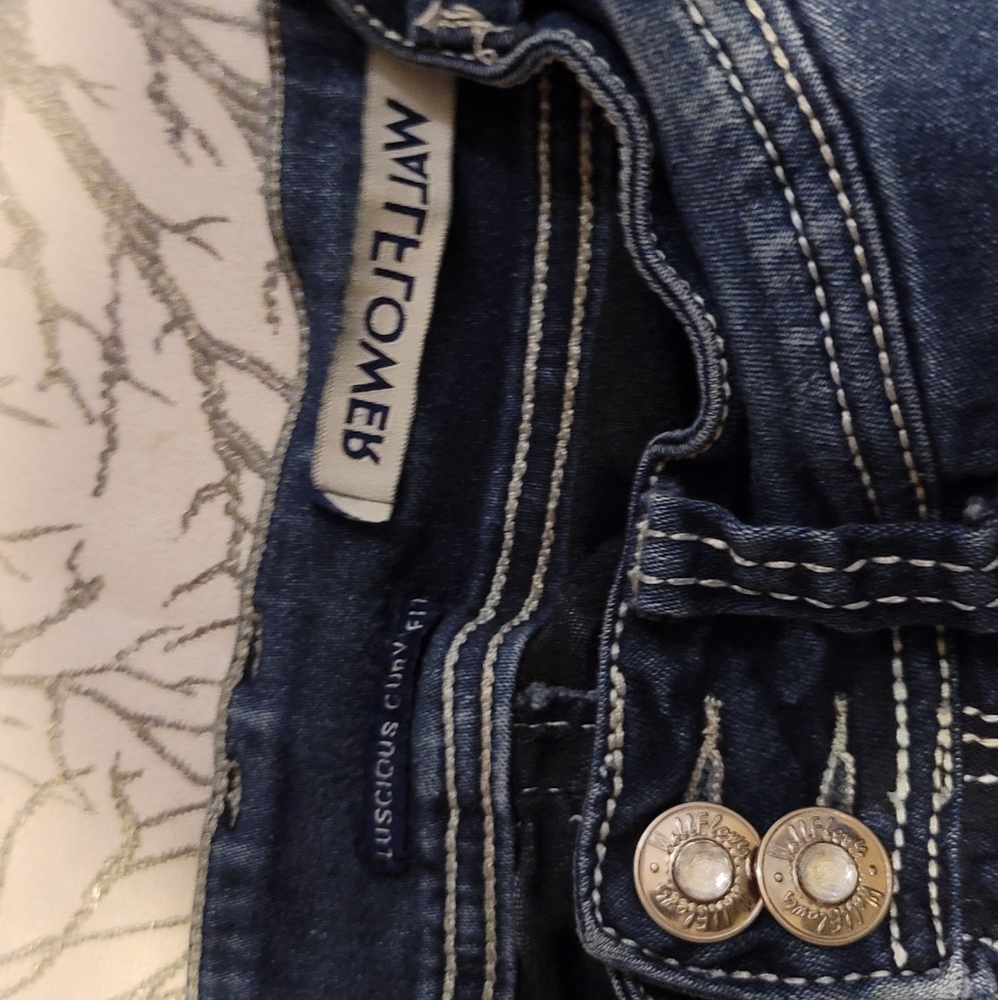 Wallflower jeans